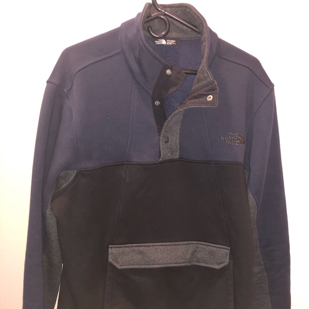 The North Face Pullover Fanorak Sweatshirt